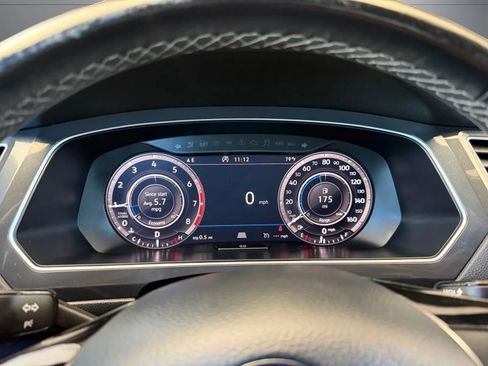 Used 2019 Volkswagen Tiguan SEL R-Line AWD/4WD image 29