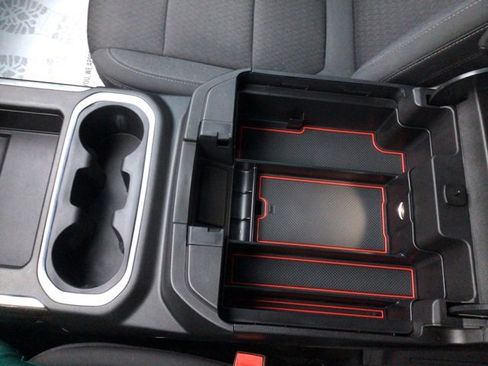 Used 2022 Chevrolet Silverado 1500 RST w/ LPO, Blackout Package image 13