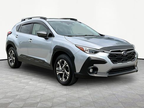Used 2024 Subaru Crosstrek 2.0i Premium AWD/4WD image 3