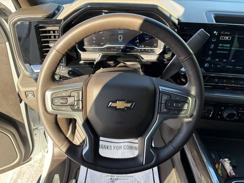 Used 2025 Chevrolet Silverado 2500 LTZ w/ LTZ Premium Package image 12