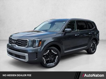 Used 2024 Kia Telluride S w/ S Sunroof Package