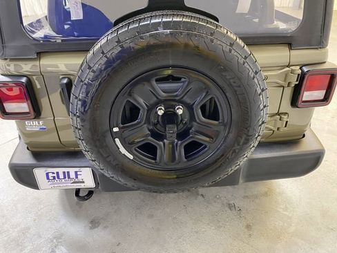 Used 2026 Jeep Wrangler Sport image 13