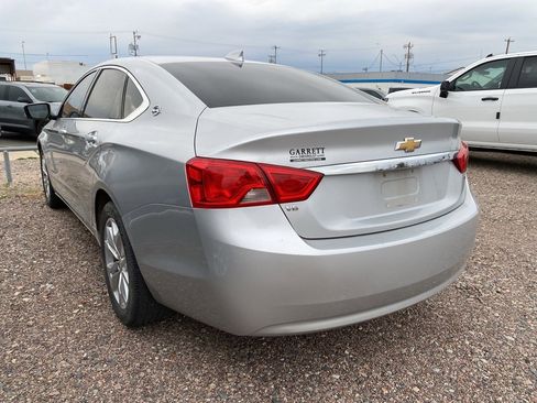 Used 2017 Chevrolet Impala LT image 3