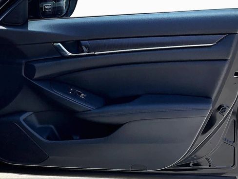 Used 2020 Honda Accord EX image 20
