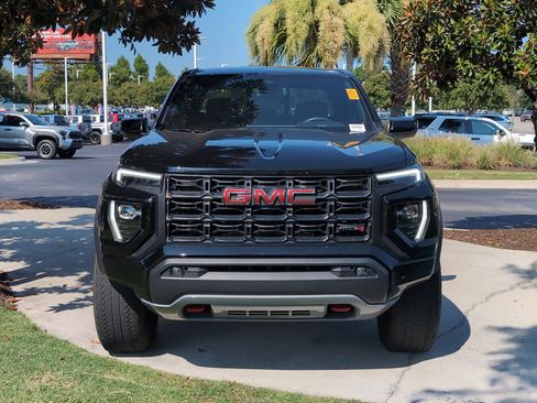 Used 2024 GMC Canyon AT4 AWD/4WD image 3