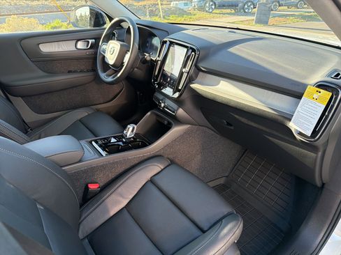 New 2026 Volvo XC40 B5 Plus w/ Protection Package Premier image 26