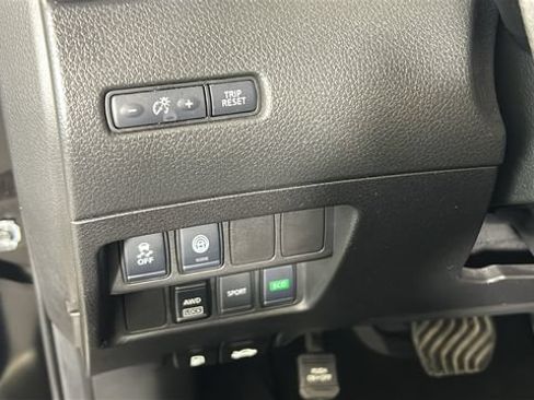 Used 2020 Nissan Rogue Sport S AWD/4WD image 19