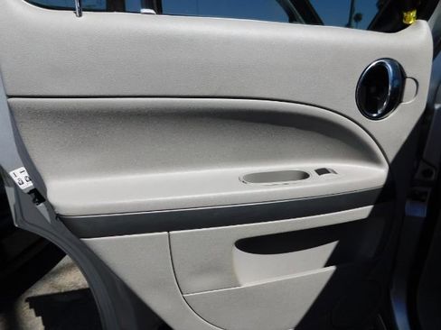 Used 2009 Chevrolet HHR LS image 14