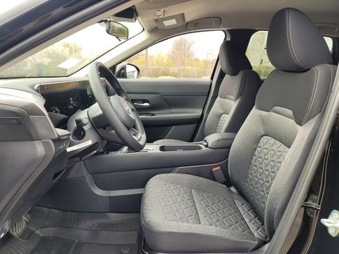 New 2026 Nissan Kicks SV w/ Cold Weather Package image 9