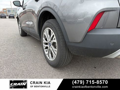 Used 2022 Ford Escape SEL image 8