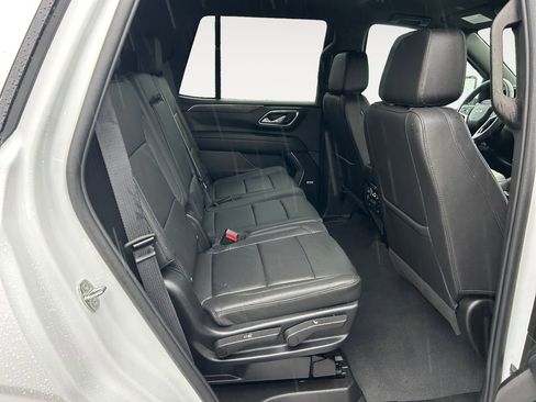 Used 2024 Chevrolet Tahoe LT w/ Luxury Package image 11