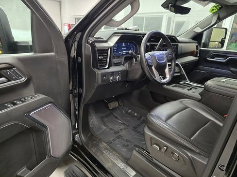 Used 2024 GMC Sierra 2500 Denali w/ Denali Reserve Package image 22