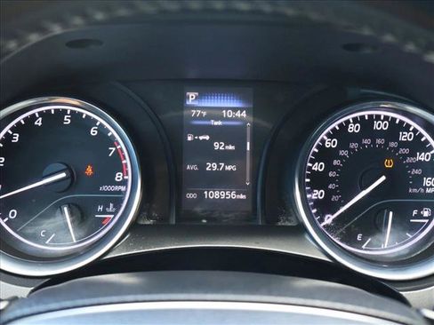Used 2019 Toyota Camry SE FWD image 14