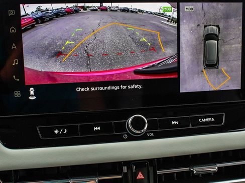 New 2025 Mitsubishi Outlander SE image 19