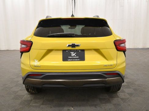 Used 2025 Chevrolet Trax ACTIV image 6