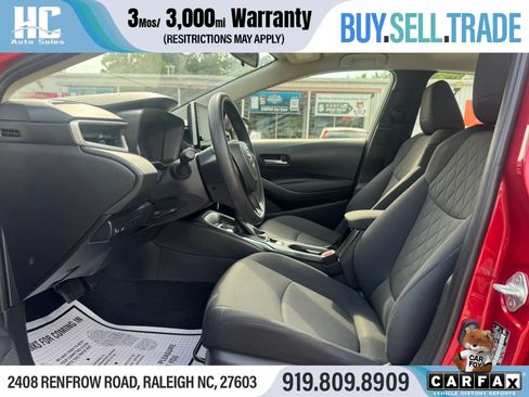 Used 2020 Toyota Corolla LE FWD image 12
