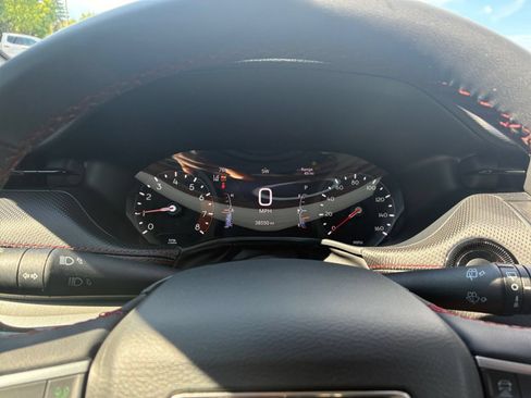 Used 2025 Jeep Compass Trailhawk AWD/4WD image 35