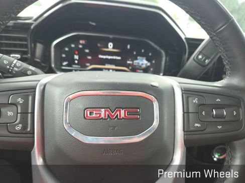 Used 2024 GMC Sierra 1500 Elevation AWD/4WD image 10