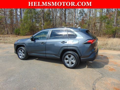 Used 2025 Toyota RAV4 XLE w/ Convenience Package image 6