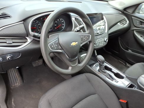 Used 2024 Chevrolet Malibu LT image 9