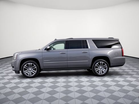 Used 2018 GMC Yukon XL Denali w/ Denali Ultimate Package AWD/4WD image 2