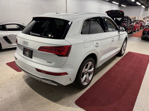 Used 2021 Audi Q5 2.0T Premium Plus w/ Premium Plus Package AWD/4WD image 13