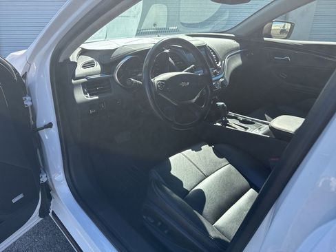 Used 2019 Chevrolet Impala LT w/ LT Leather Package image 9