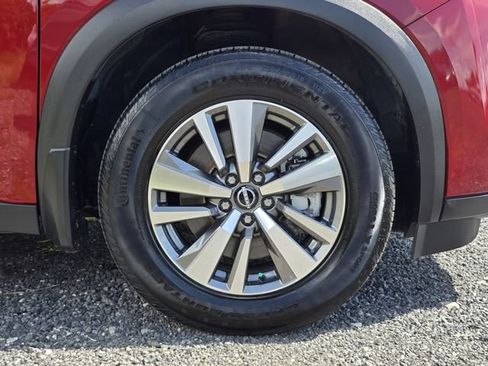 Used 2022 Nissan Pathfinder SL AWD/4WD image 13