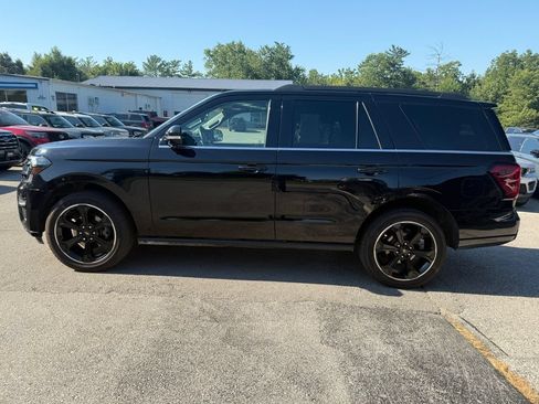 Used 2023 Ford Expedition Limited AWD/4WD image 8