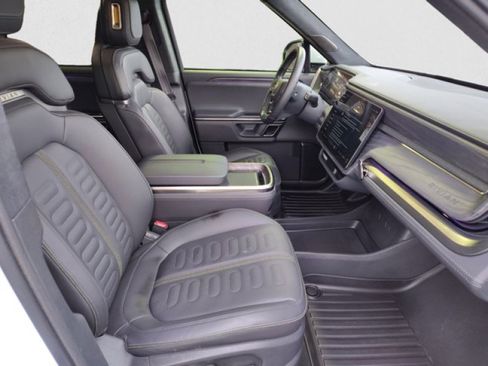 Used 2023 Rivian R1S Adventure image 21