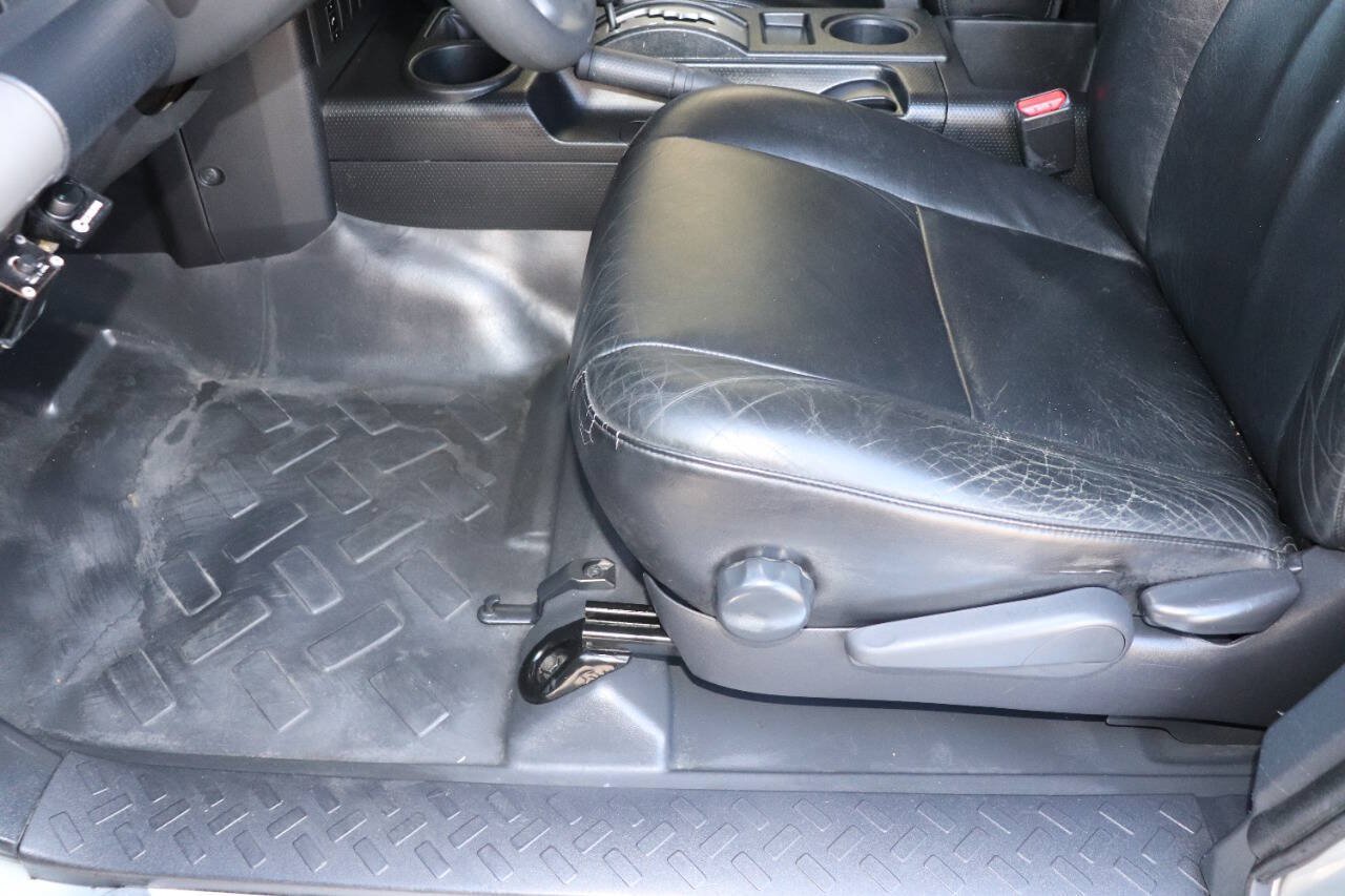 Used 2010 Toyota FJ Cruiser 4WD w/ Convenience Pkg image 18