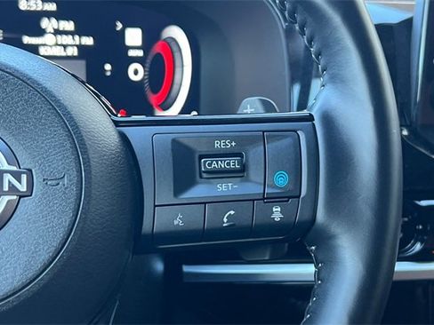 Used 2025 Nissan Pathfinder Platinum w/ Cargo Package image 33