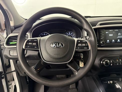 Used 2020 Kia Sorento L image 14