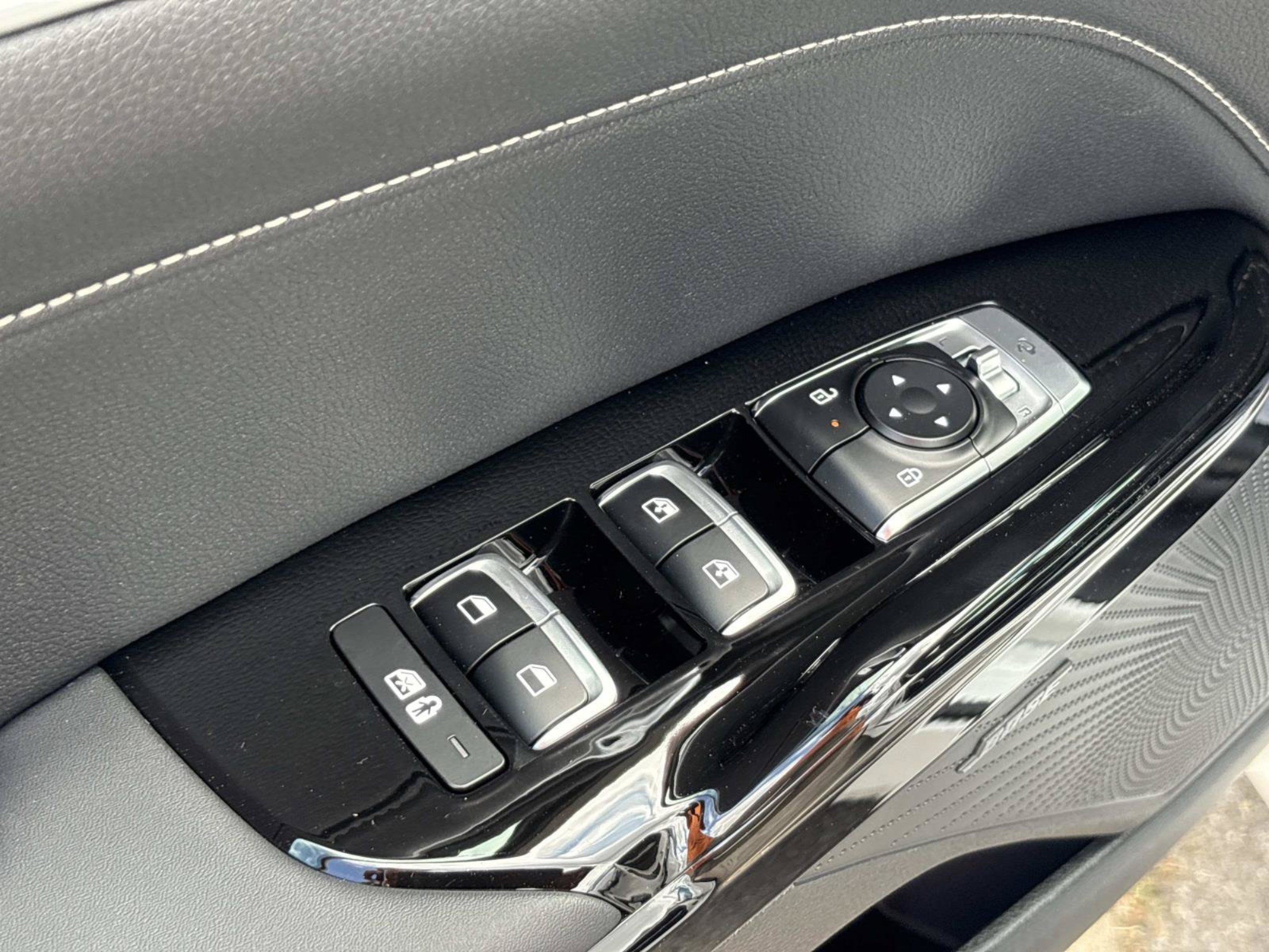 New 2027 Kia K5 GT-Line FWD image 17