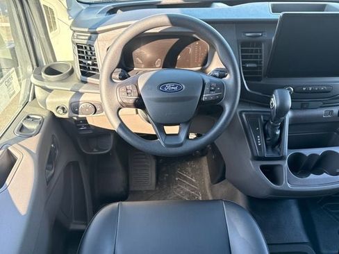 New 2026 Ford Transit 250 148 Medium Roof w/ Load Area Protection Package RWD image 18