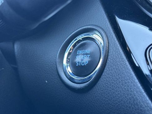Used 2021 Toyota C-HR XLE FWD image 23