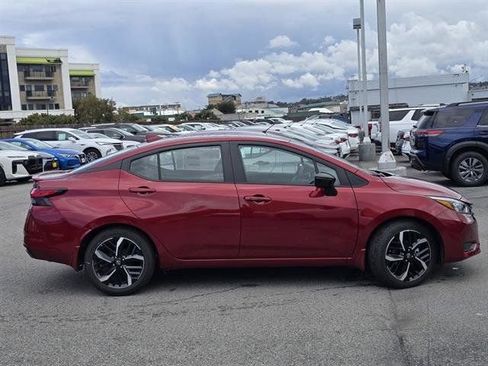 New 2025 Nissan Versa SR w/ Trunk Package image 29