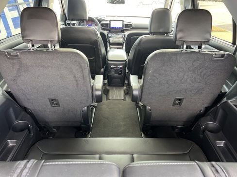 Used 2022 Ford Explorer Limited w/ Hybrid Equipment Group 310A image 18