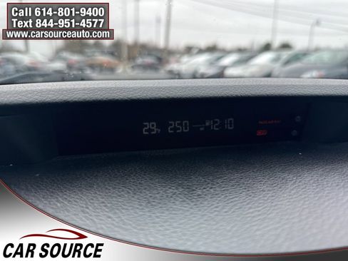 Used 2013 Subaru Legacy 2.5i Premium w/ All-Weather Pkg image 13