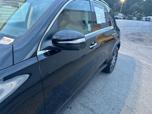 Used 2024 Mercedes-Benz GLE 450 4MATIC image 11