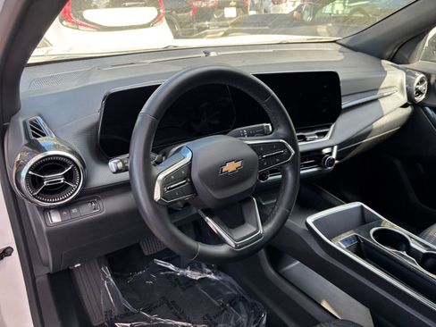 Used 2025 Chevrolet Equinox LT image 34