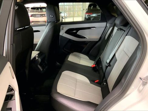 New 2026 Land Rover Range Rover Evoque Dynamic SE image 13