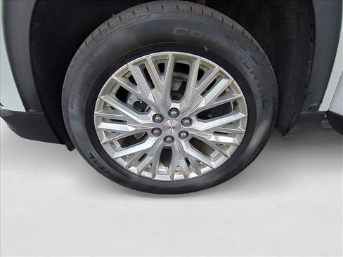 Used 2024 GMC Acadia Elevation image 26