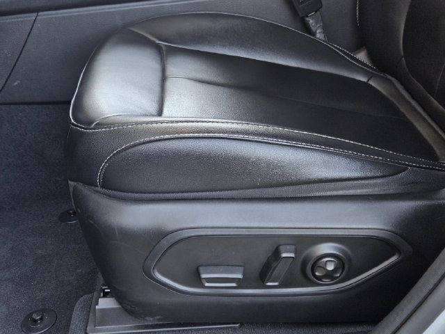 Used 2023 Jeep Grand Cherokee L Limited RWD image 19