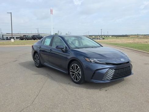 New 2026 Toyota Camry XLE image 4