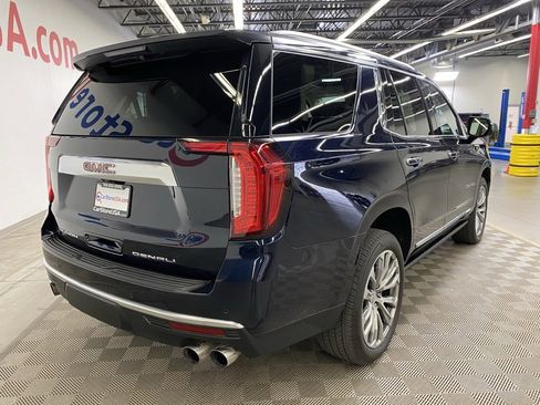 Used 2021 GMC Yukon Denali w/ Denali Premium Package image 12