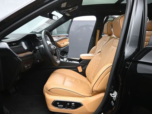 Used 2024 Jeep Grand Cherokee L Summit image 10