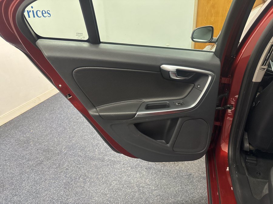 Used 2012 Volvo S60 T5 FWD image 12