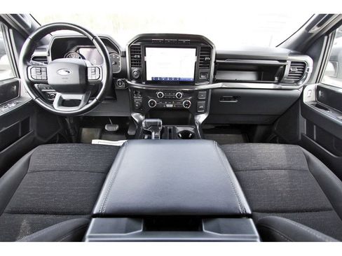 Certified 2022 Ford F150 XLT w/ Equipment Group 302A High image 11