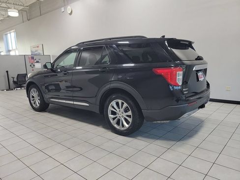 Used 2020 Ford Explorer XLT w/ Equipment Group 202A RWD image 10